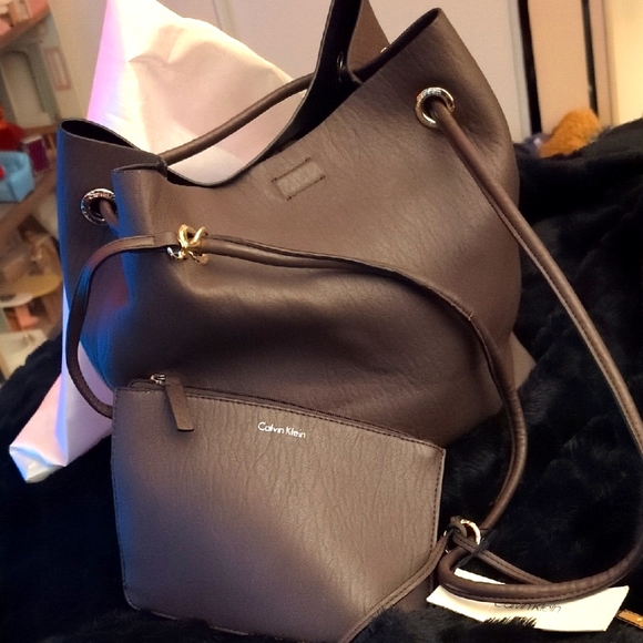 Calvin Klein Brown Tote Bag with Pouch NWT - Picture 1 of 8
